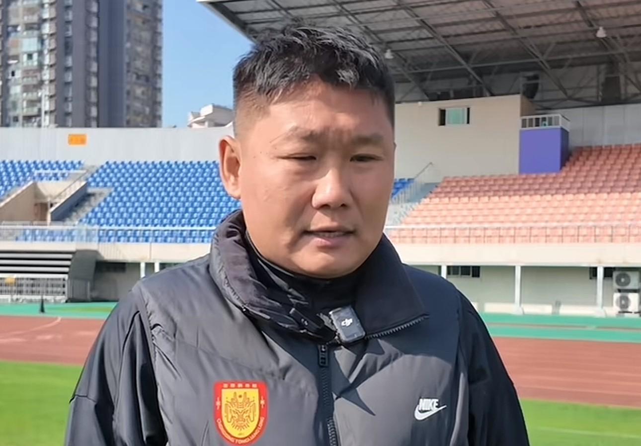 PG电子官方网站-刘建业谈目标：希望在立足中超的基础上，有更多年轻人站出来